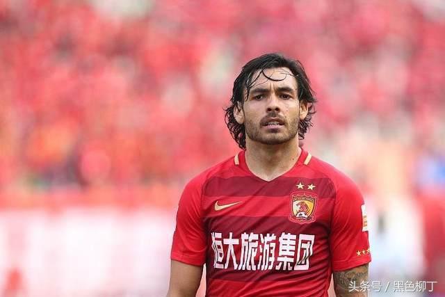  阿斯科利极端球迷抗议，俱乐部罚款十万欧元  